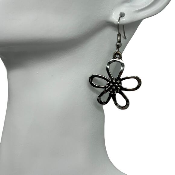 Silver Daisy Flower Earring - Boho Dangle Drop - Open Petal Design - Y2K Style - Picture 1 of 6